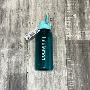 Lululemon Back To Life Clear Bottle 32oz. SMTL/IDLM